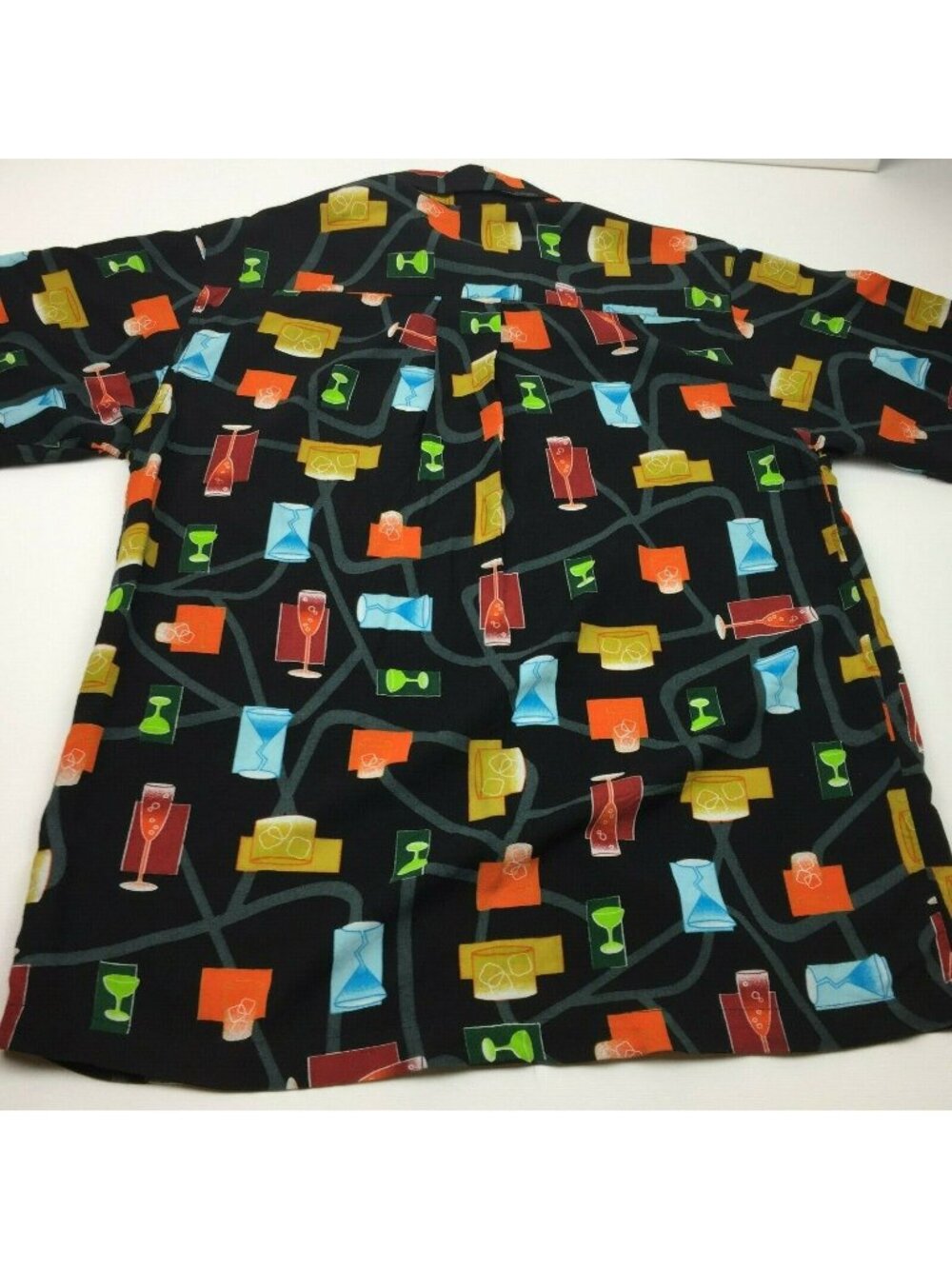 M.E. Sport Cocktail Mixed Drinks Martini Wine Rayon Men's Hawaiian Shirt Med M